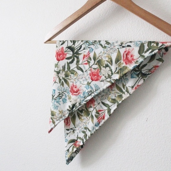 NWT Handmade Floral 18” x 18” Scarf main image 5